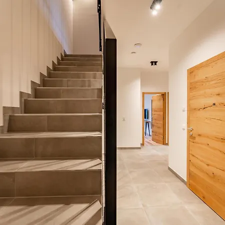 Ibex Panorama Chalet *